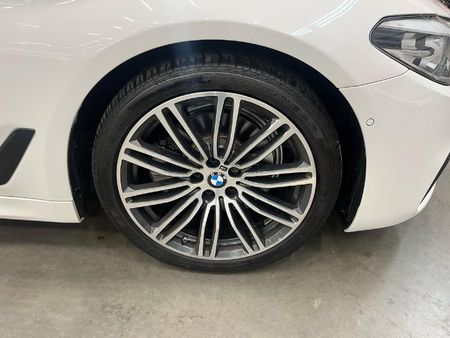 2019-BMW-5-Series-520i-M-Sport-Auto_8