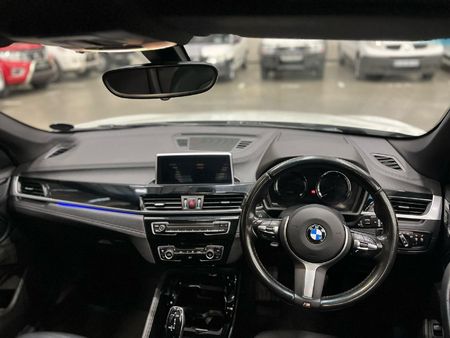 2022-BMW-X1-sDrive18i-M-Sport-Auto_9