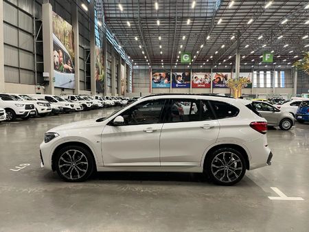 2022-BMW-X1-sDrive18i-M-Sport-Auto_5