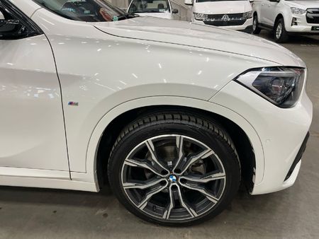 2022-BMW-X1-sDrive18i-M-Sport-Auto_8