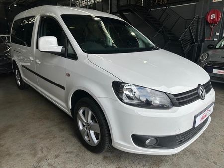 2015-Volkswagen-Caddy-Maxi-20-TDI-Trendline_2