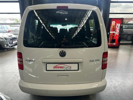 2015-Volkswagen-Caddy-Maxi-20-TDI-Trendline_5