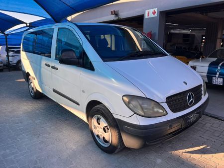 2005-Mercedes-Benz-Vito-115-CDI-CrewBus_0