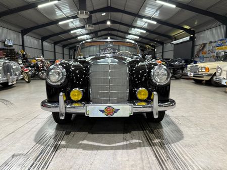 1959-Mercedes-Benz-S-Class-220S-Cabriolet_1
