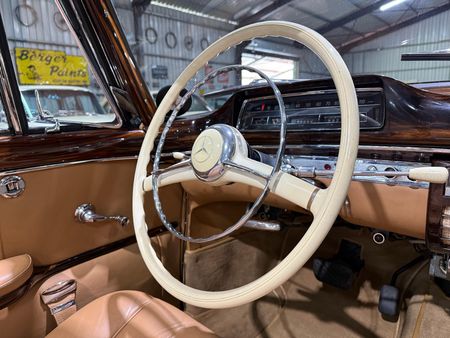 1959-Mercedes-Benz-S-Class-220S-Cabriolet_25
