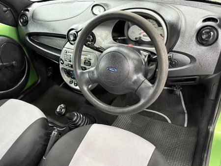 2006-Ford-Ka-13_8