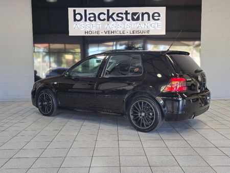 2004-Volkswagen-Golf-4-GTI-R_3