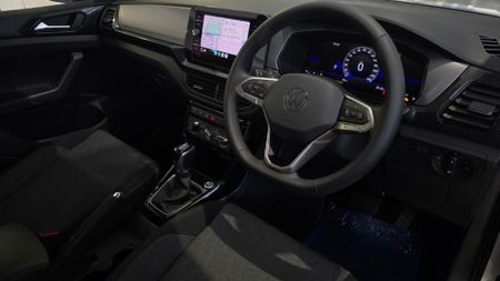 2026-Volkswagen-T-Cross-10-TSI-Auto_2