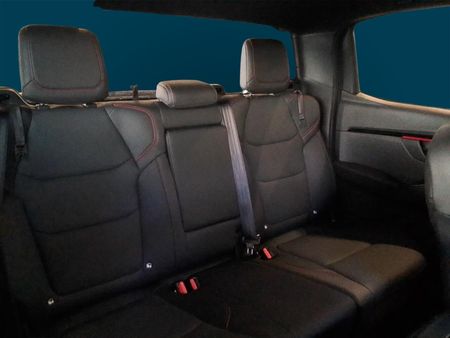 2025-Isuzu-D-Max-19-DDI-HR-X-Rider-Double-Cab_11