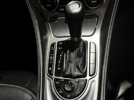 2012-Mercedes-Benz-SL-Night-edition_6