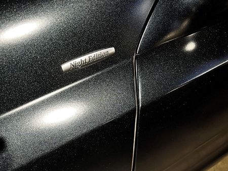 2012-Mercedes-Benz-SL-Night-edition_8