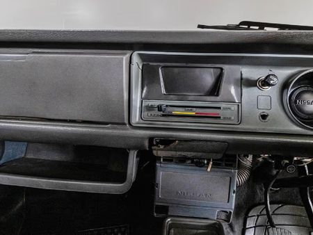 2007-Nissan-1400-5-spd_9