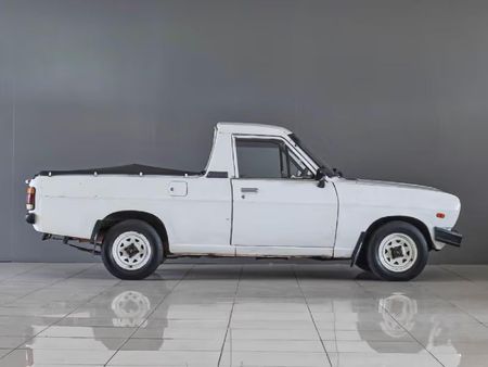 2007-Nissan-1400-5-spd_2
