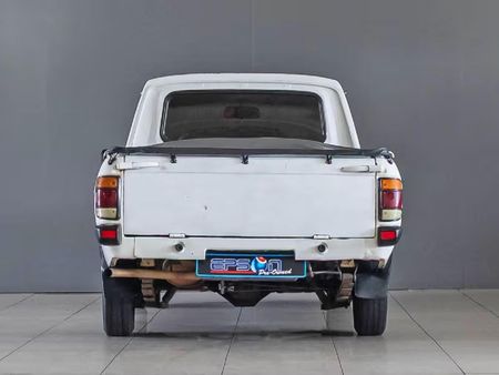 2007-Nissan-1400-5-spd_5