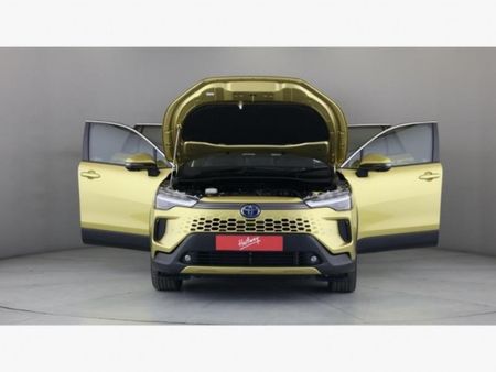 2025-Toyota-Corolla-Cross-18-XR-Hybrid_10