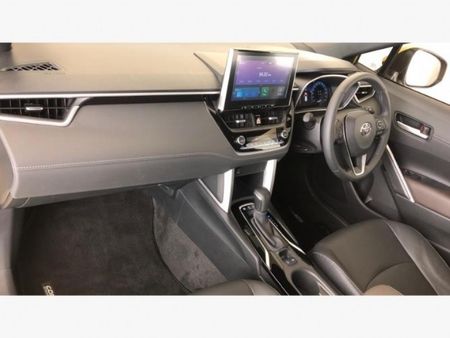2025-Toyota-Corolla-Cross-18-XR-Hybrid_13