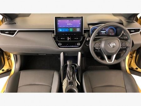 2025-Toyota-Corolla-Cross-18-XR-Hybrid_16