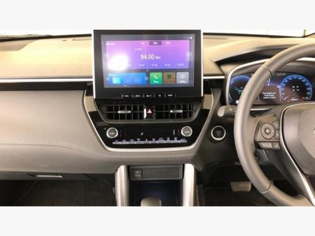 2025-Toyota-Corolla-Cross-18-XR-Hybrid_18