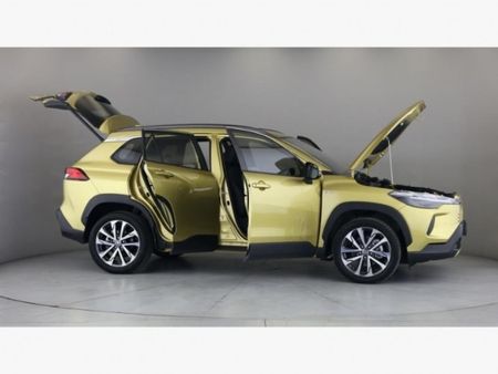 2025-Toyota-Corolla-Cross-18-XR-Hybrid_21