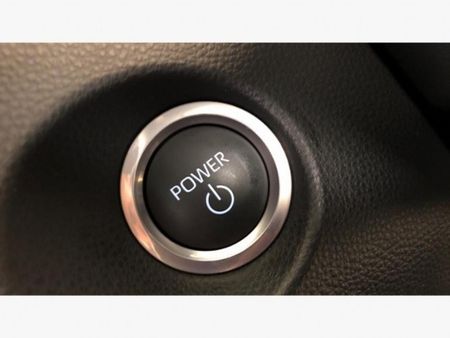 2025-Toyota-Corolla-Cross-18-XR-Hybrid_28