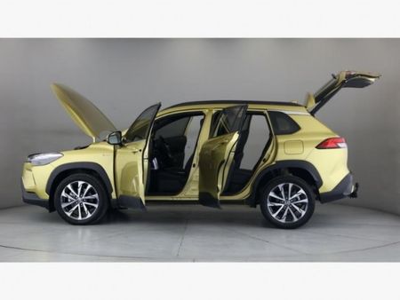 2025-Toyota-Corolla-Cross-18-XR-Hybrid_8