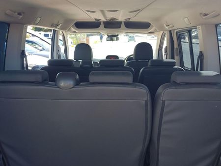2010-Peugeot-Expert-20-HDi-Tepee_18