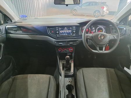 2021-Volkswagen-Polo-10-TSI-Trendline_9