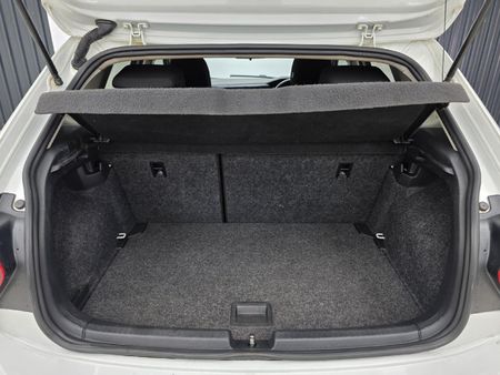 2021-Volkswagen-Polo-10-TSI-Trendline_18
