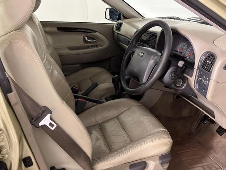 2001-Volvo-S40-20T_9