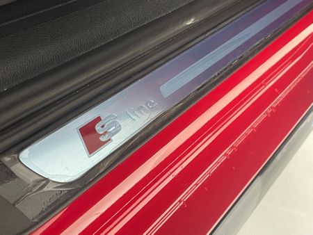 2016-Audi-A4-20-TDI-S-Auto_14