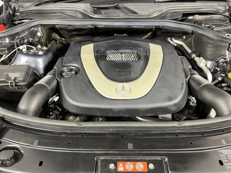 2009-Mercedes-Benz-ML-350-Auto_15