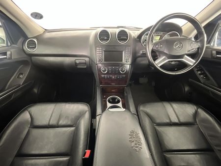 2009-Mercedes-Benz-ML-350-Auto_1