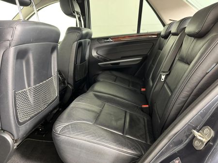 2009-Mercedes-Benz-ML-350-Auto_3