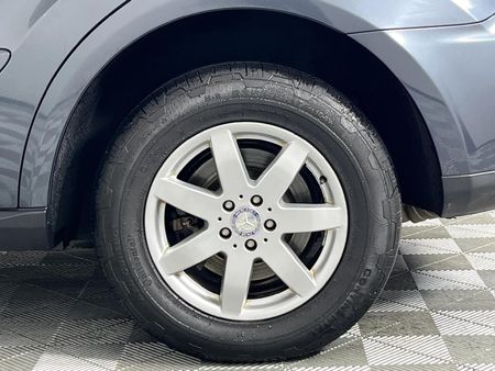 2009-Mercedes-Benz-ML-350-Auto_6