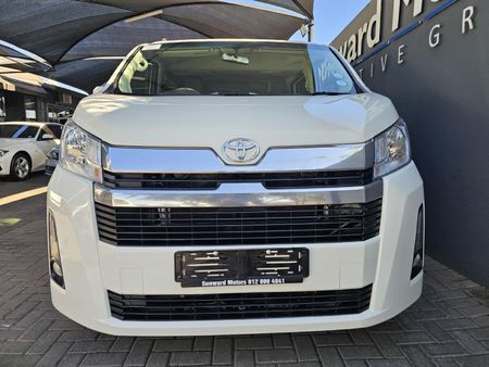 2019-Toyota-Quantum-28-GL-11-seat_7