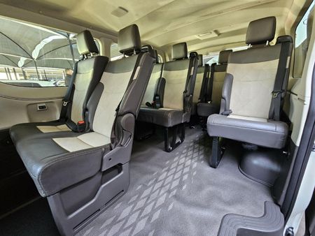 2019-Toyota-Quantum-28-GL-11-seat_8