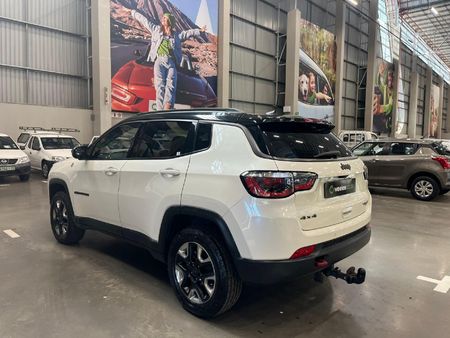2018-Jeep-Compass-24-Trailhawk-Auto_10