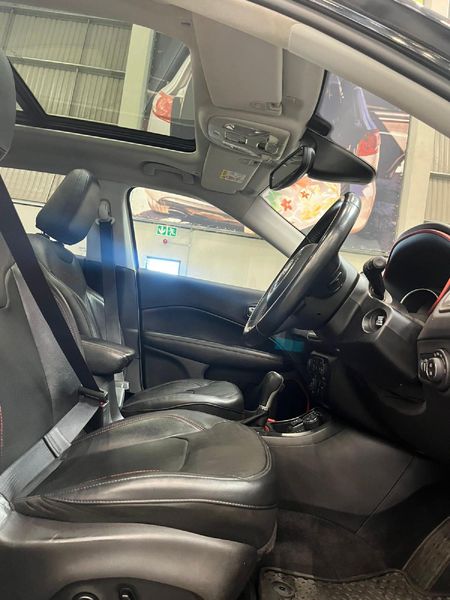 2018-Jeep-Compass-24-Trailhawk-Auto_14