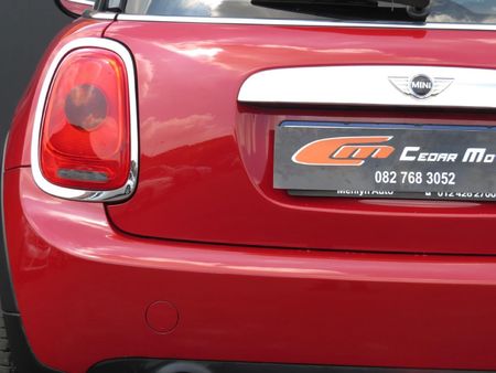 2016-MINI-Hatch-One-12T_9