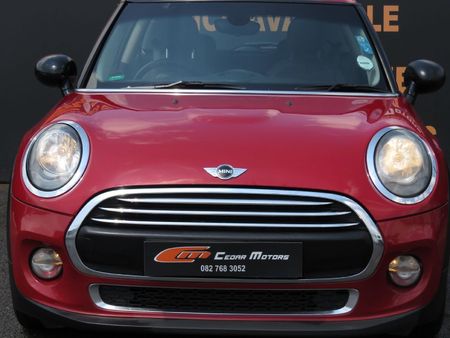 2016-MINI-Hatch-One-12T_3