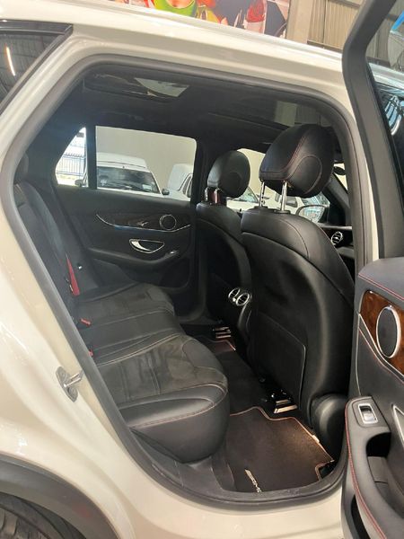 2017-Mercedes-AMG-GLC-43-AMG-4Matic_12