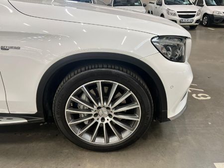 2017-Mercedes-AMG-GLC-43-AMG-4Matic_8