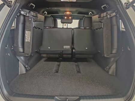 2025-Toyota-Fortuner-Toyota-Fortuner-28-4x4-GR-S-AT_6