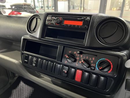 2024-Hino-300-614-SWB-EU3-FC-CC_10