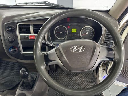 2018-Hyundai-H100-Bakkie-26D_7