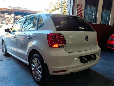 2020-Volkswagen-Polo-Vivo-14-Comfortline-5-dr_10