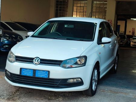 2020-Volkswagen-Polo-Vivo-14-Comfortline-5-dr_1