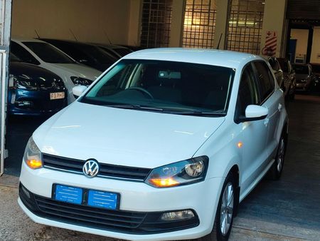 2020-Volkswagen-Polo-Vivo-14-Comfortline-5-dr_3