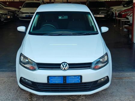 2020-Volkswagen-Polo-Vivo-14-Comfortline-5-dr_4