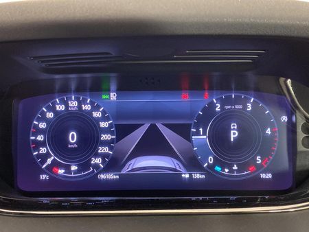 2021-Land-Rover-Range-Rover-Evoque-20D-SE-R-Dynamic-D200-147kW_2